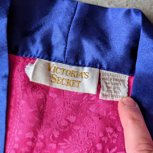 Victoria's Secret Vintage Gold Label Pink and Blue Jacquard Satin Robe one size - Picture 8 of 9